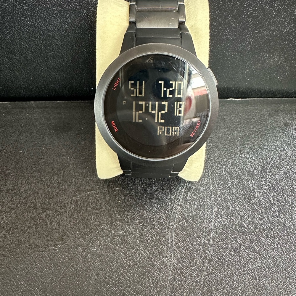 Kenneth Cole Black Watch Modern Minimalist Design